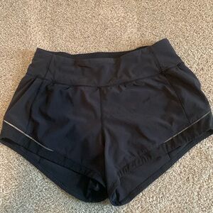 Lululemon Shorts Size 4
